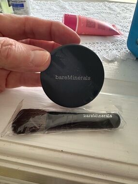 bareMinerals Chic Radiance All-Over Face Color - Beige